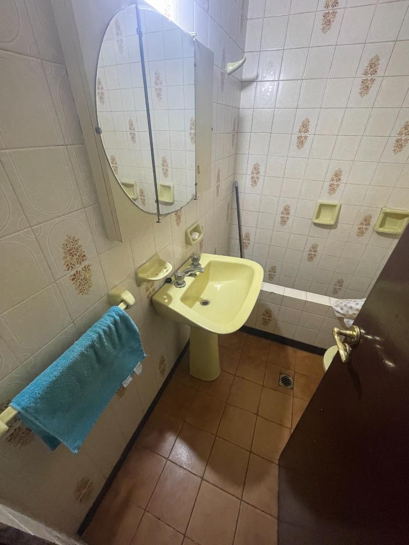 Foto de CASA EN VENTA APTA CREDITO 3 DORMITORIOS PATIO Y COCHERA, imagen 4