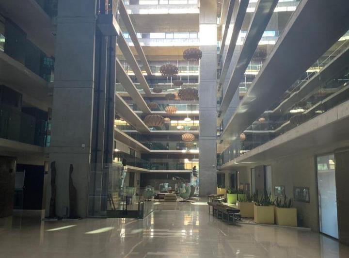 VENTA - DEPARTAMENTO PREMIUM CON COCHERA 1
