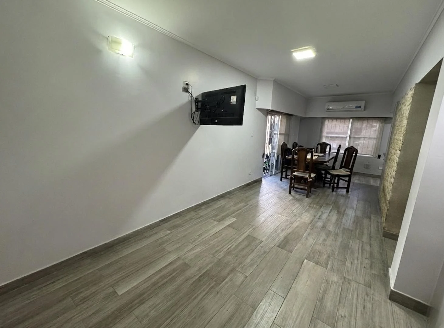 CASA RECICLADA EN VENTA 3 DORMITORIOS LOMAS DE ALBERDI