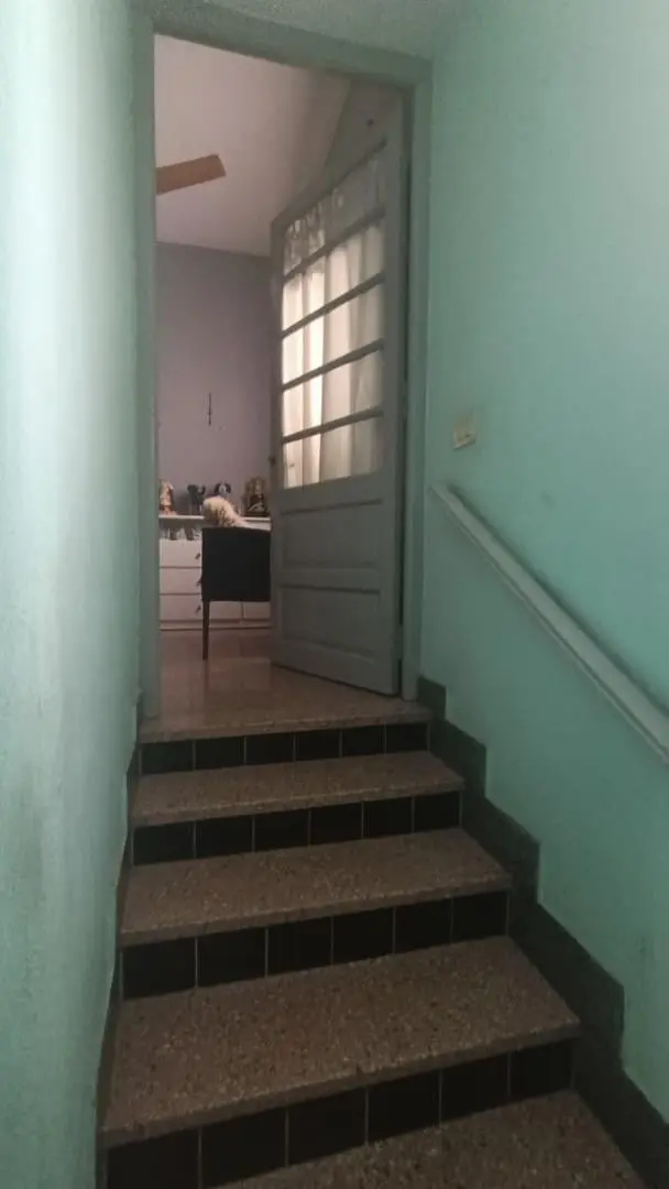 CASA 3 DORMITORIOS CON COCHERA Y PATIO 3