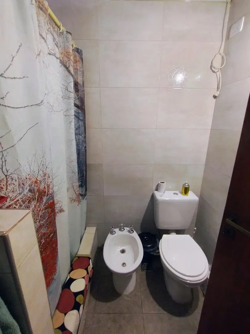 CASA INTERNA UNICA EN VENTA EN DEAN FUNES AL 500:IMPECABLE 8