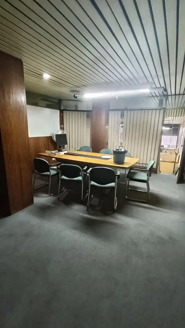 LOCAL COMERCIAL/OFICINA - MITRE 1151 2