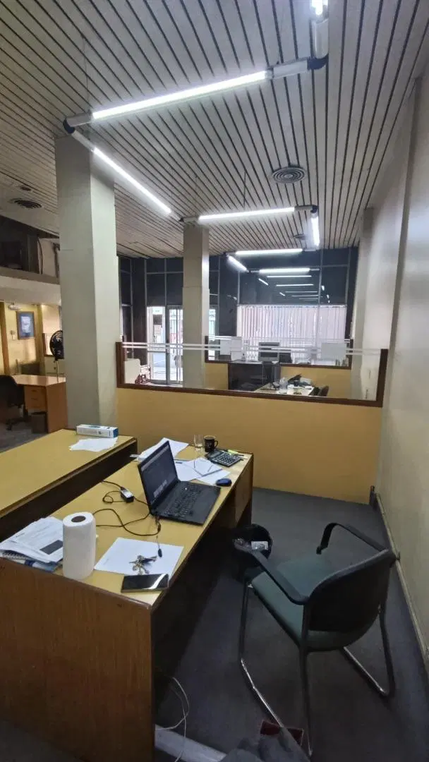 LOCAL COMERCIAL/OFICINA - MITRE 1151 3