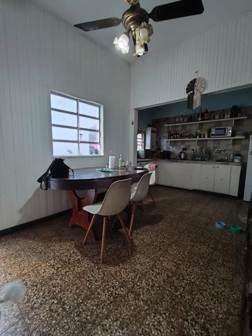 CASA A LA VENTA EN BARRIO ARROYITO APTA CREDITO 3