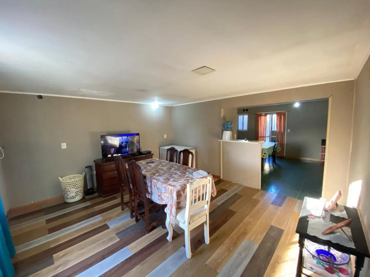 EN VENTA CASA FUNES CENTRO 4 DORMITORIOS Y PATIO 4