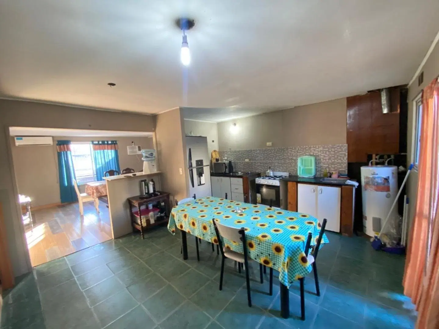 EN VENTA CASA FUNES CENTRO 4 DORMITORIOS Y PATIO 3