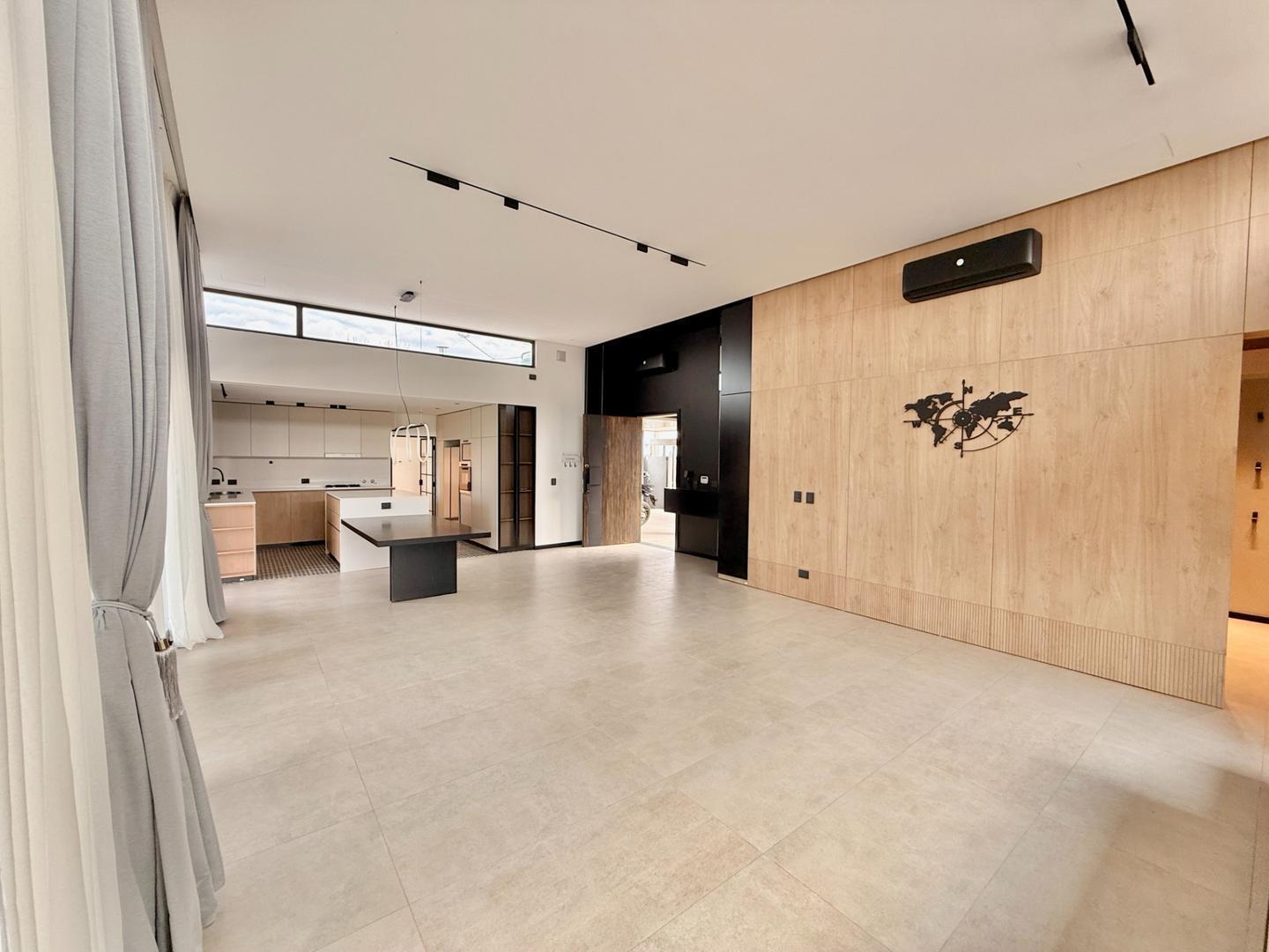 Foto de VENTA CASA CALIDAD PREMIUM 3 DORMITORIOS DISEÑO DE AUTOR, imagen 2