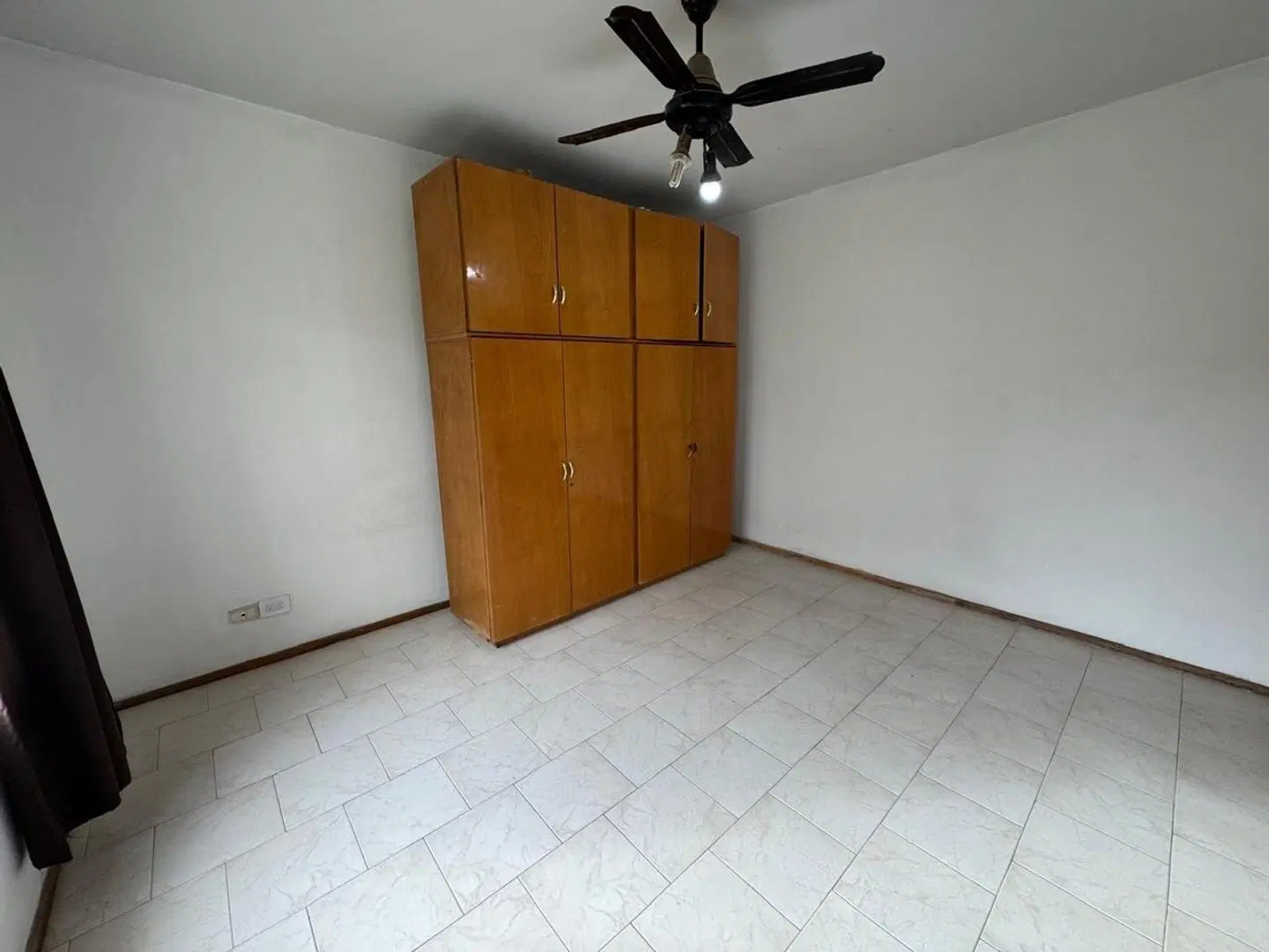 VENTA CASA CON COCHERA A PASOS DEL RIO .Granadero Baigorria 8