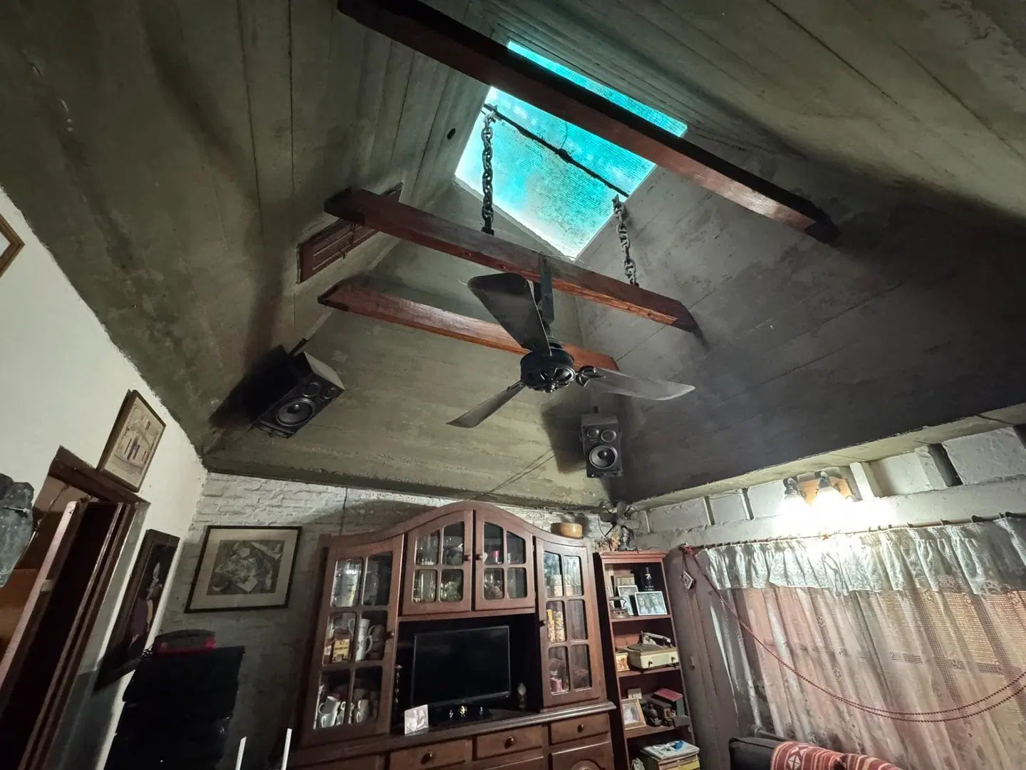 CASA AL FRENTE DOS DORMITORIOS EN PICHINCHA A LA VENTA 8