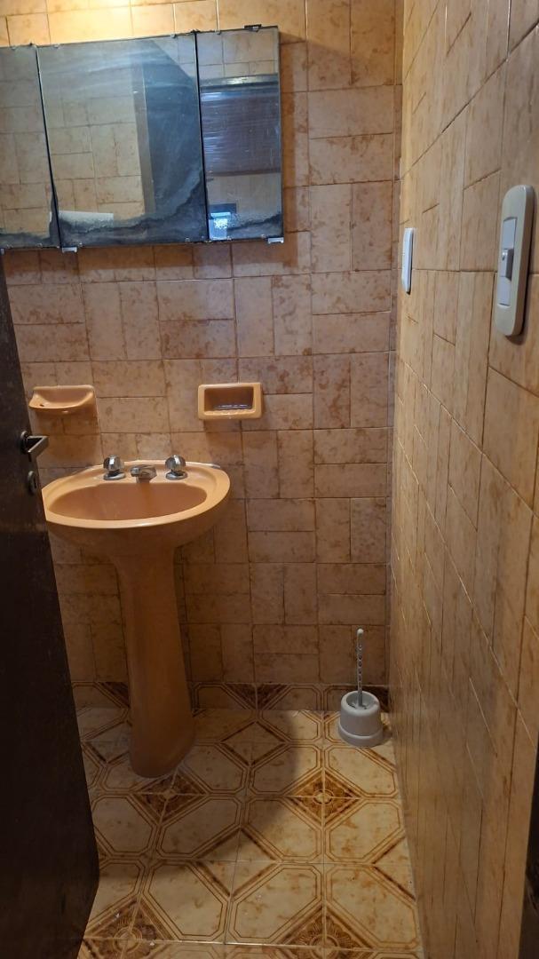 Foto de CASA CON PARQUE EN CORONEL ARNOLD; IMPECABLE, imagen 5