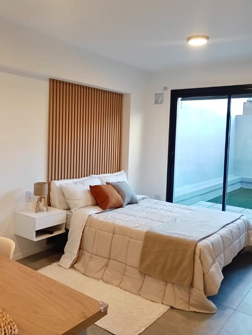 Foto de VENTA - EXCELENTE MONOAMBIENTE CON PATIO, imagen 4