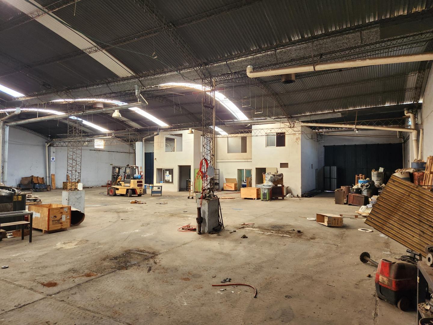 Foto de GALPÓN EN VENTA ZONA CIRCUNVALACION Y PTE PERON, imagen 1