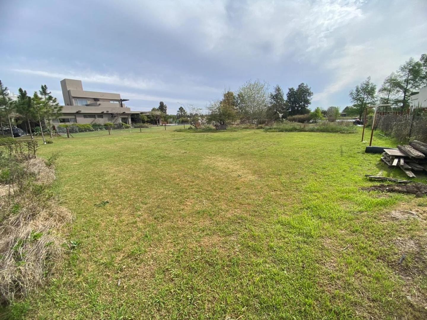 Foto de TERRENO EN VENTA EN PUERTO ROLDAN MAS DE 1500M2 SOBRE LAGO, imagen 5