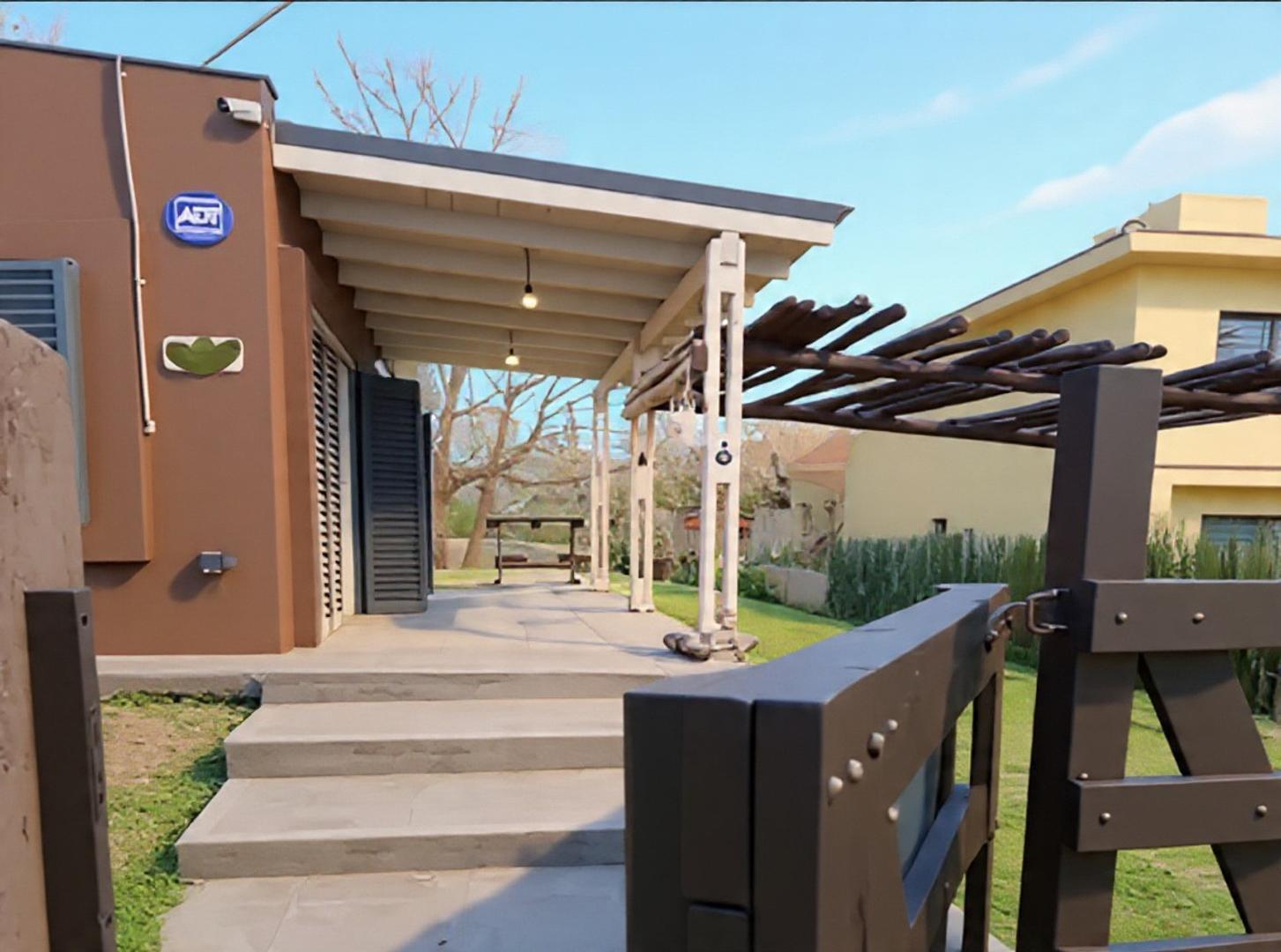 Foto de CASA AMOBLADA PISCINA Y PARQUE EN TANTI, imagen 2