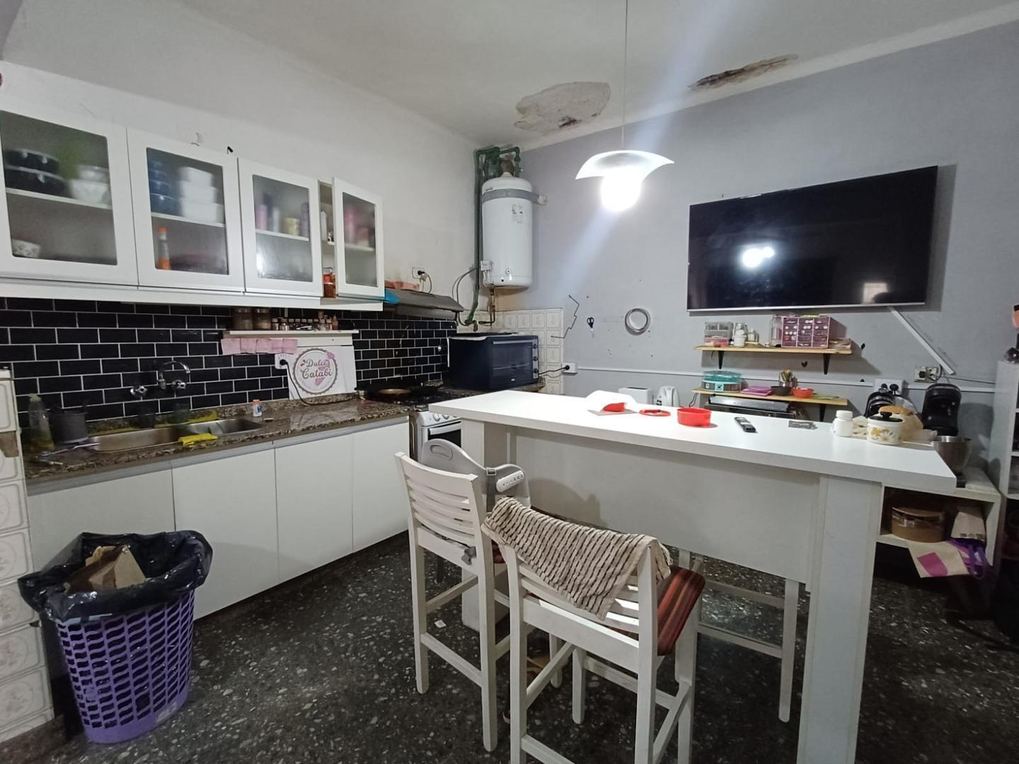Foto de CASA EN VENTA EN TIRO SUIZO CON PATIO Y COCHERA, imagen 4