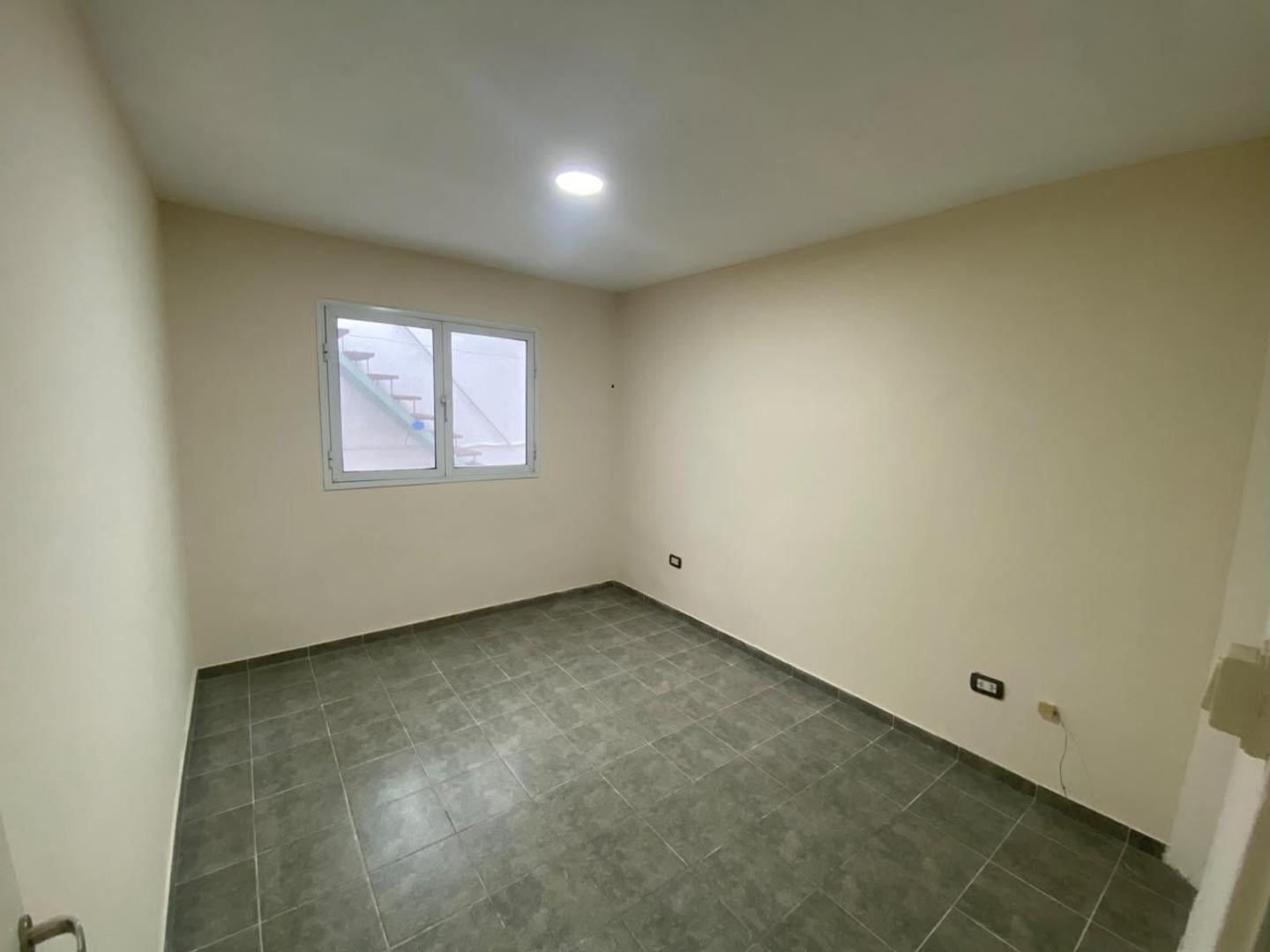 Foto de EN VENTA CASA 3 DORMITORIOS CON COCHERA, PATIO Y QUINCHO, imagen 4