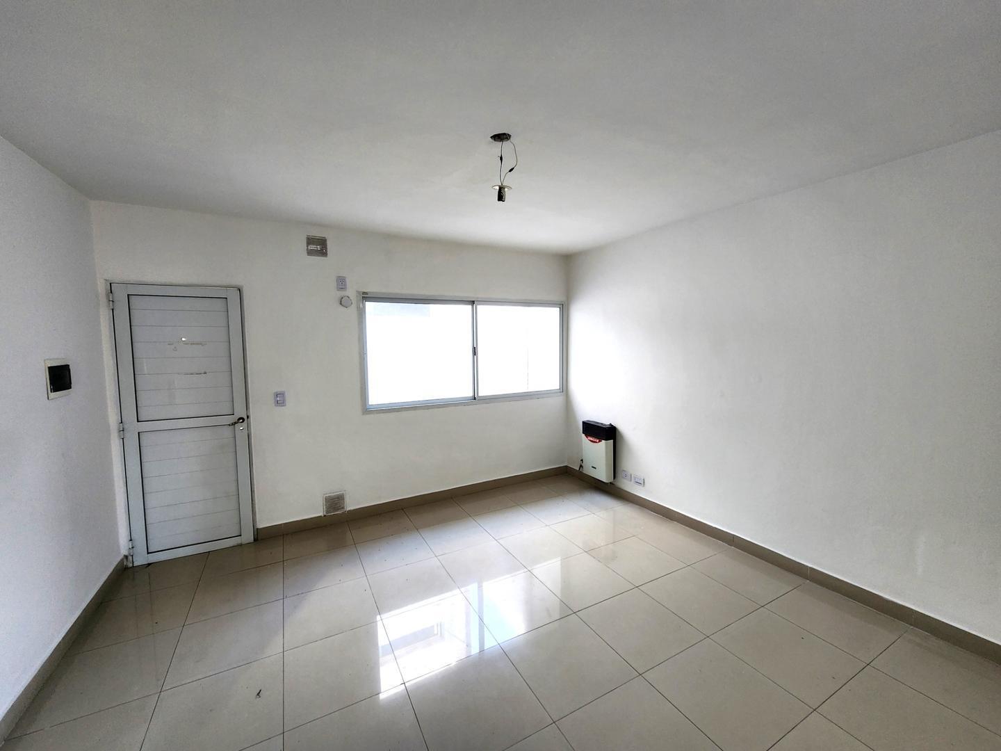 Foto de ALQUILER DEPARTAMENTO 1 DORMITORIO AMPLIO CON BALCON, imagen 1
