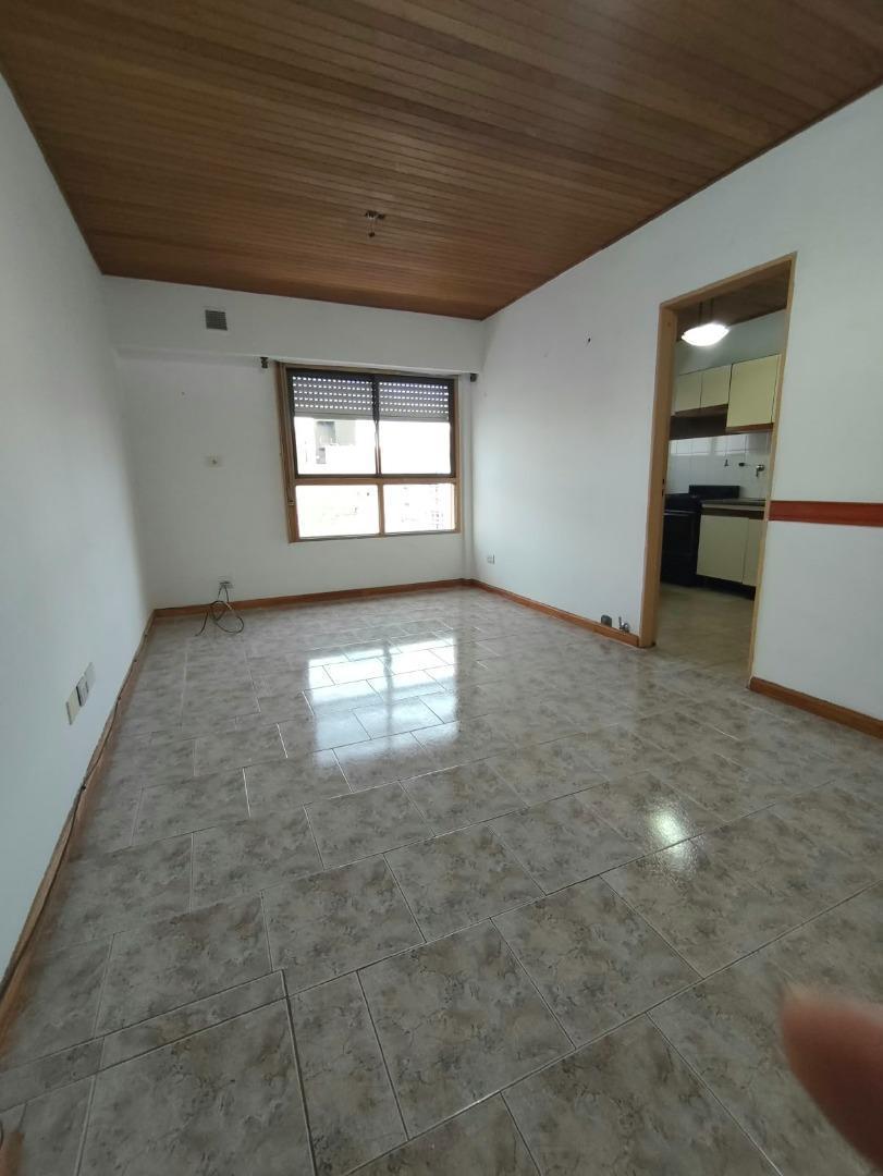 Foto de ALQUILER AMPLIO DEPARTAMENTO DE UN DORMITORIO CON BALCON, imagen 1