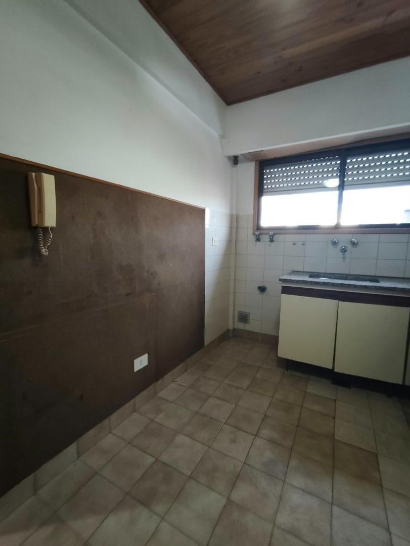 Foto de ALQUILER AMPLIO DEPARTAMENTO DE UN DORMITORIO CON BALCON, imagen 2