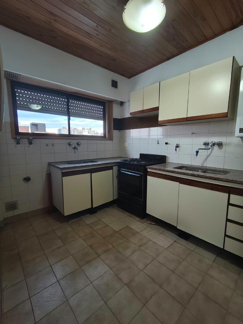 Foto de ALQUILER AMPLIO DEPARTAMENTO DE UN DORMITORIO CON BALCON, imagen 3