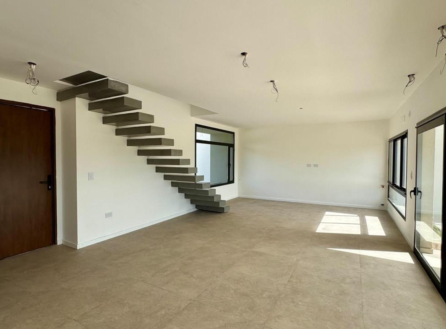 Foto de VENTA CASA EN DON MATEO FUNES, imagen 4