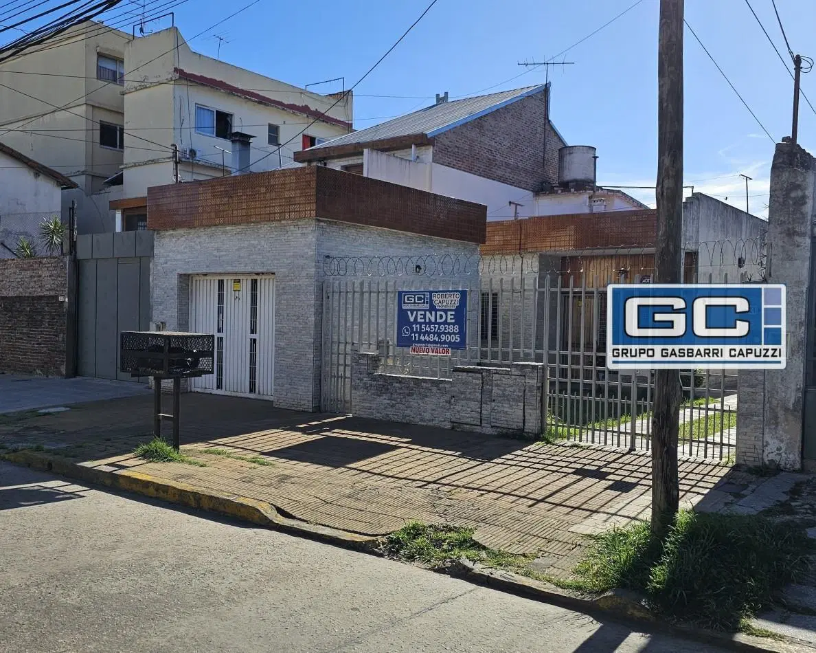 PH En Venta Al Frente Caseros Muy Amplio, Luminoso y Comodo 4