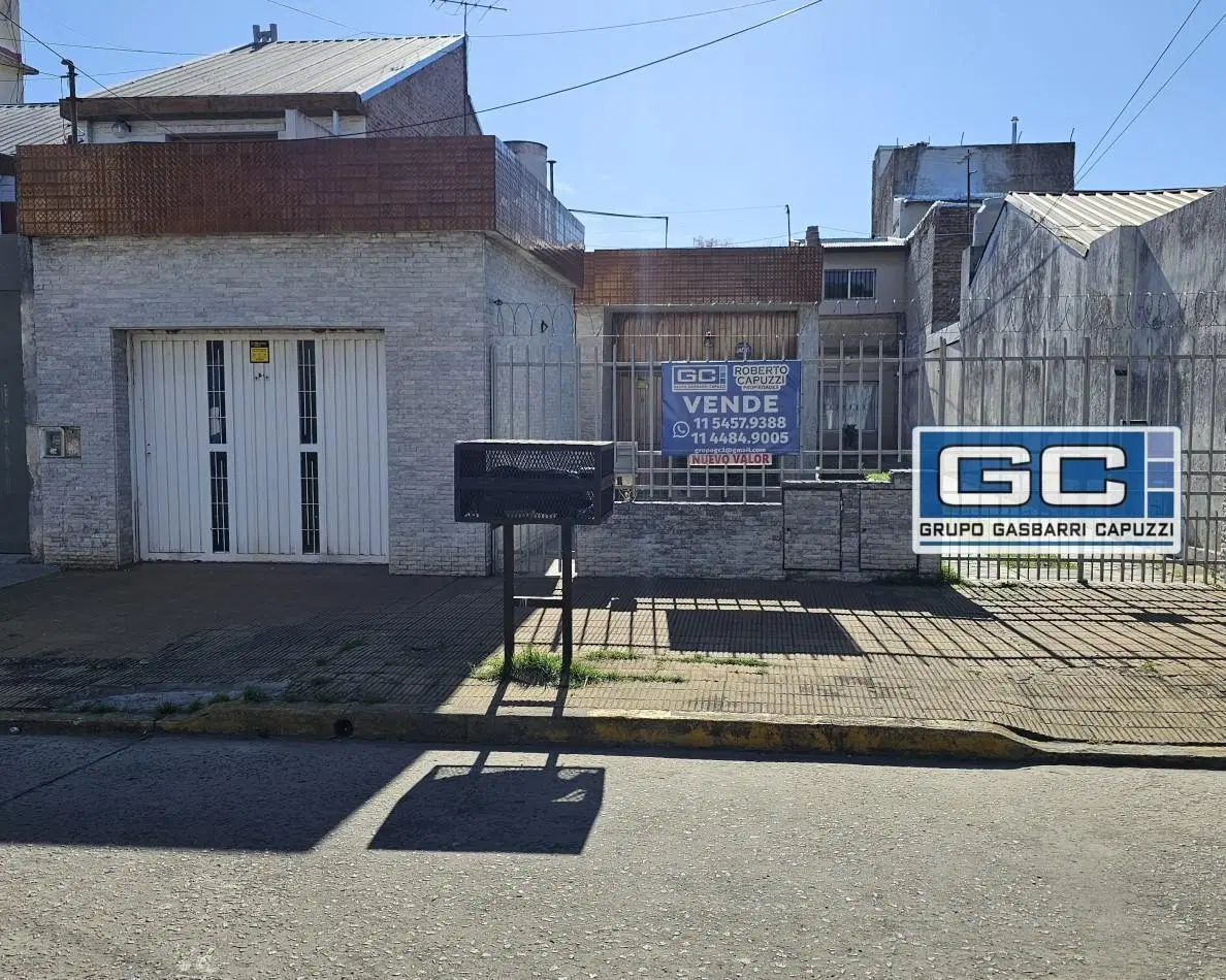 PH En Venta Al Frente Caseros Muy Amplio, Luminoso y Comodo 3