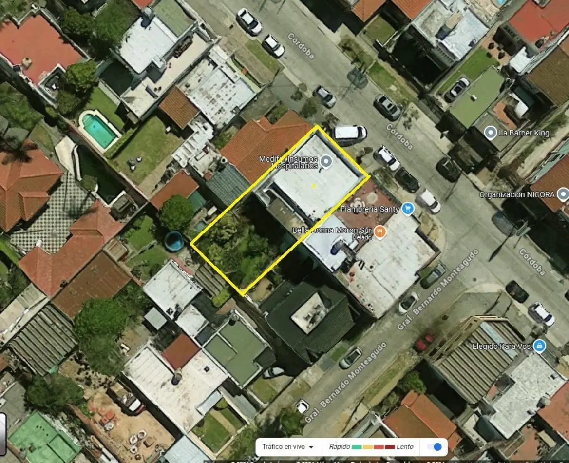 Casa Con Locales en Venta Moron Sobre Lote Propio Zona Comercial 8