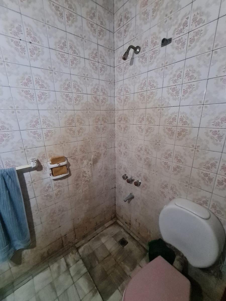 Casa en Venta 3 Dorm. + Consultorio + Jardin + Pileta + Cochera y Dependencia 3