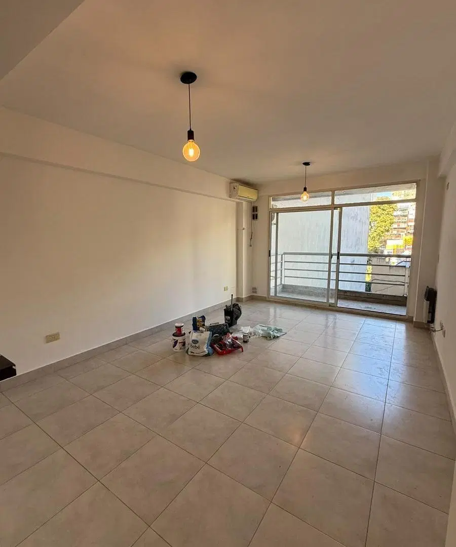 Departamento en Caballito 2 ambientes contrafrente con balcon vista abierta 3