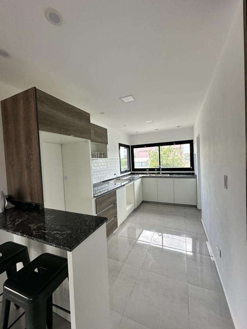 Foto de CASA 3 DORMITORIOS EN VENTA B° TEJAS 4, imagen 4