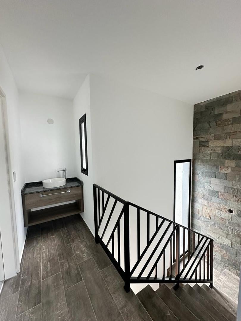 Foto de CASA 3 DORMITORIOS EN VENTA B° TEJAS 4, imagen 5