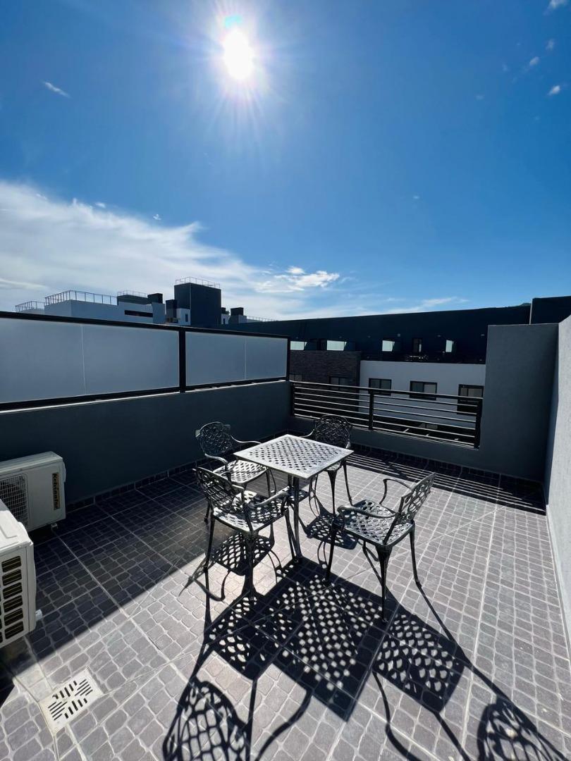 Duplex en venta. 3 Dorm con terraza. Housing MIRALEJOS 17