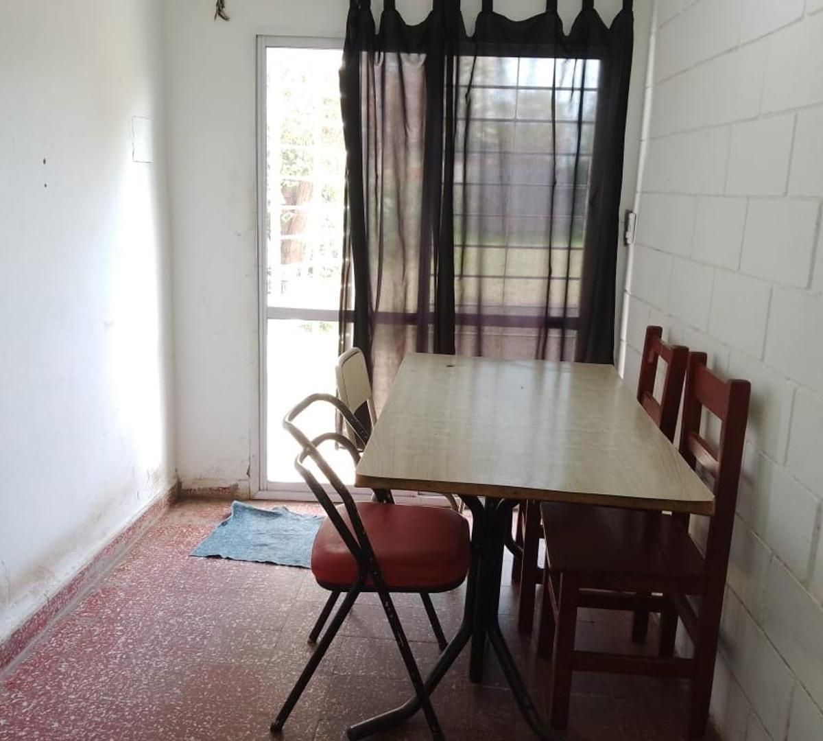 Venta de 3 Deptos + Salón Completito Cerrado 3