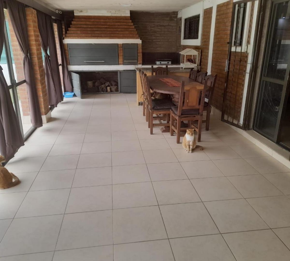 Casa 4 Dorm. en Venta B° Comuna de San Roque 3
