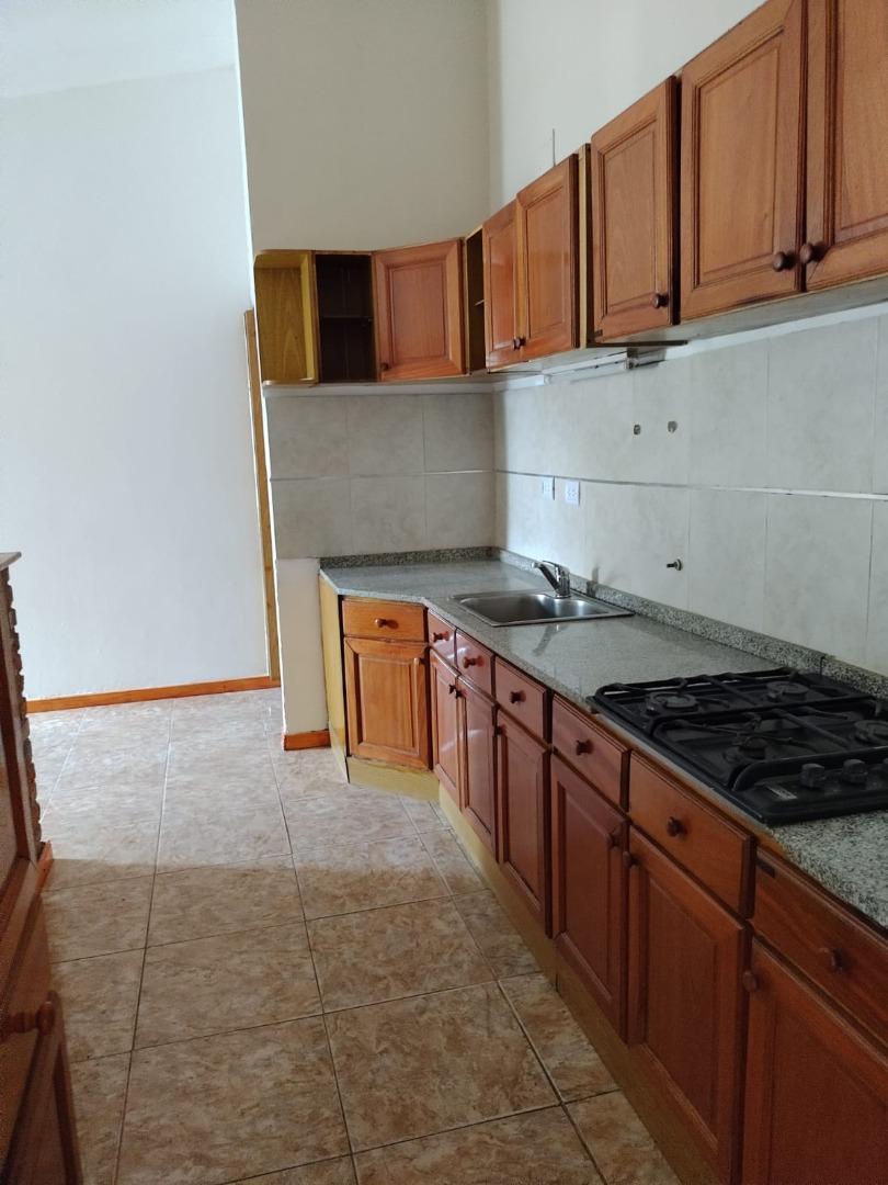 Casa en Venta, Barrio Vicor – 3 Dorm. – Appto Bancor 2