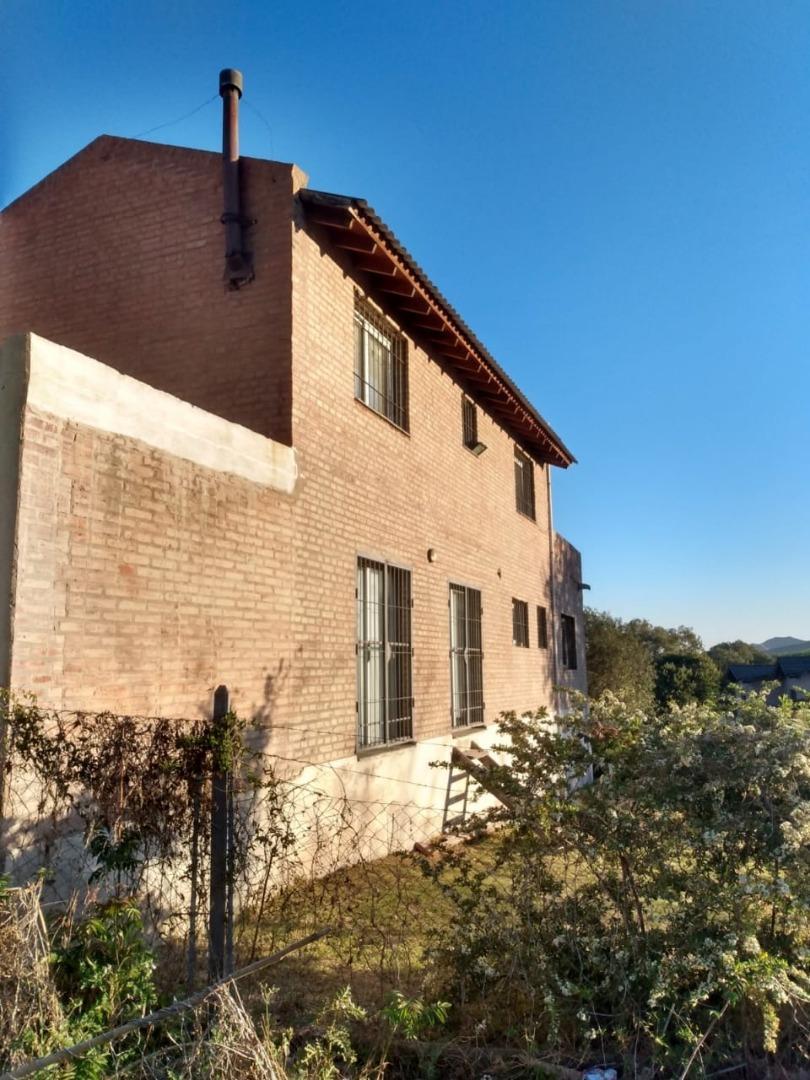 Casa Esquina en Venta en Unquillo 1