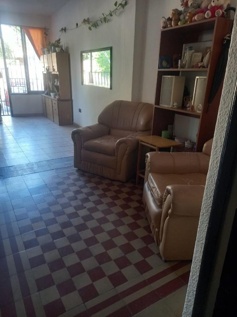 Casa en El Centro de Unquillo - Excelente Oportunidad 4