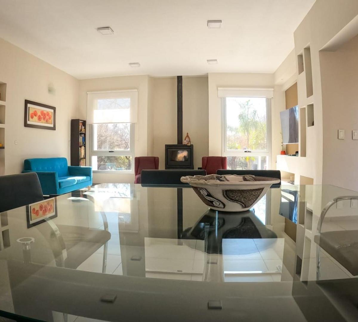 Casa en Corral de Barrancas - Hermosa Oportunidad 1