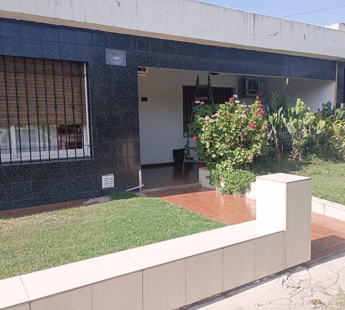 Casa en Venta, Apta Credito, Barrio Cabildo 2