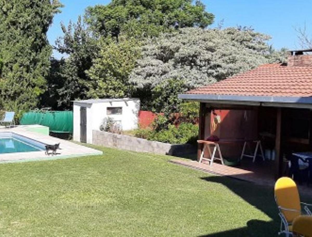 Casa en Barrio Residencial de Unquillo – Pileta y Quincho 4