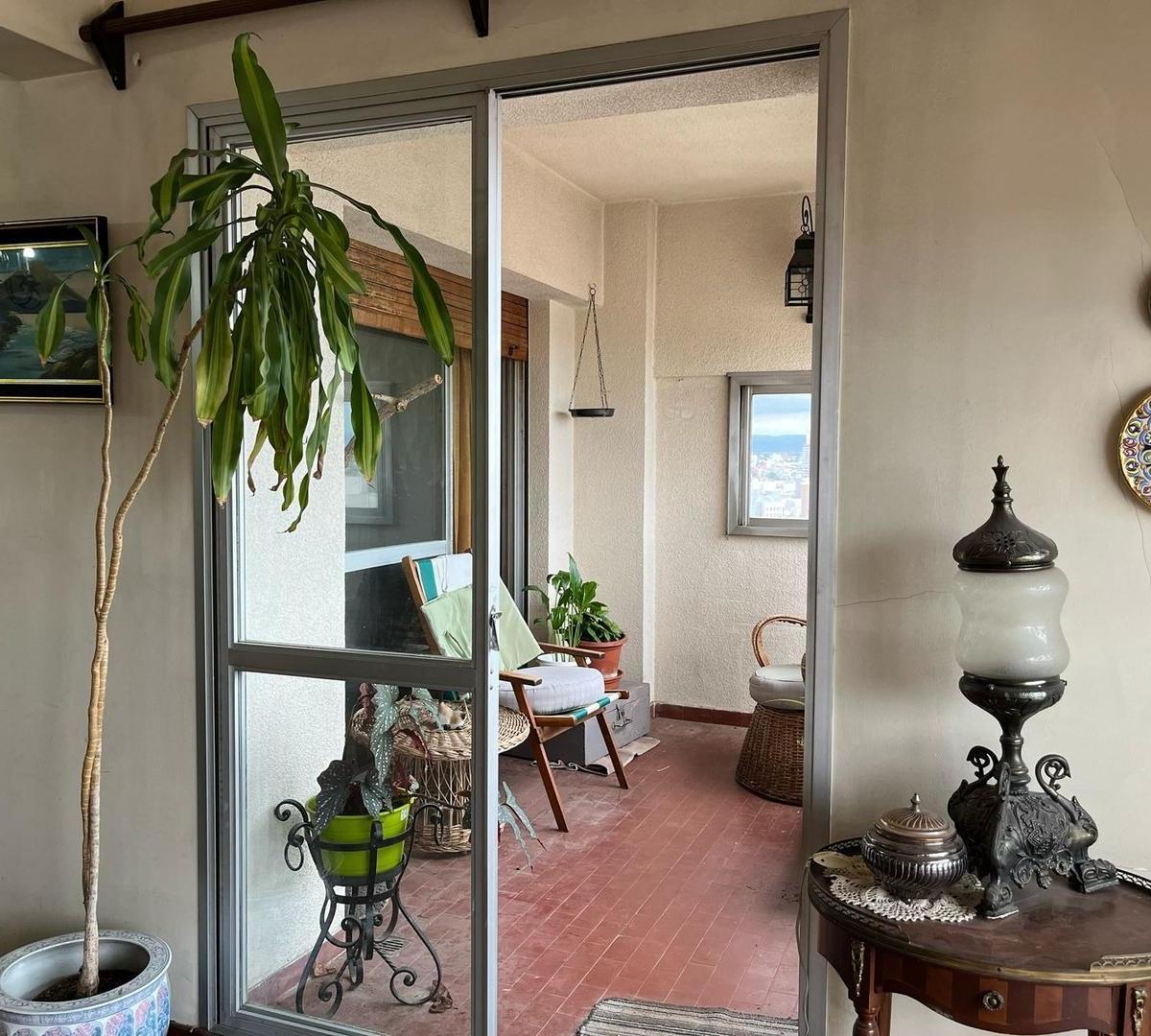 DEPARTAMENTO SEMIPISO,COLÓN EN VENTA