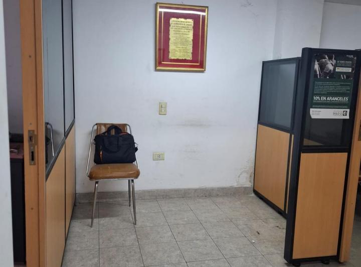 Gran oportunidad p/ empresas! PISO COMPLETO EN GENERAL PAZ 4