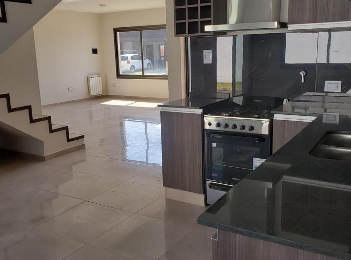 ALQUILER DUPLEX SAN IGNACIO VILAGE 1