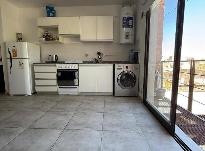 Alquilo departamento Alto Alberdi 2