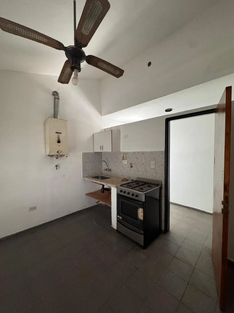 Foto de SE ALQUILA DEPARTAMENTO 1 HAB PLANTA ALTA BARRIO JARDIN, imagen 2
