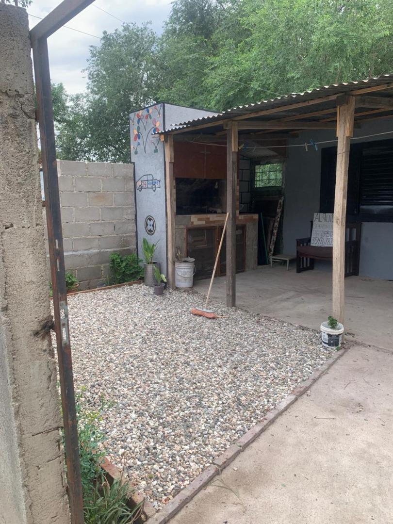Oportunidad en Alta Gracia – Casa con Amplio Patio y Asador