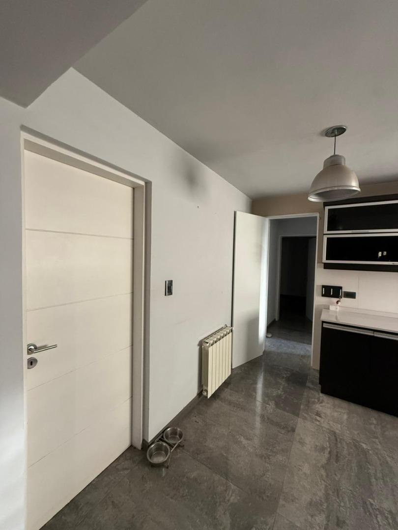 Foto de CASA EN VENTA- CONSTUCCIÓN Y MATERIALES DE PRIMERA, imagen 1