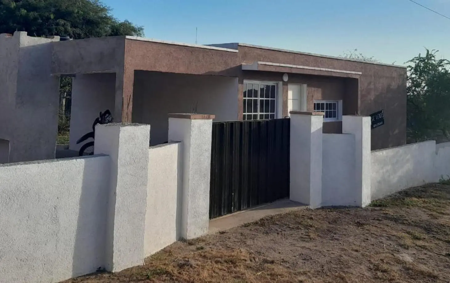 VENDO casa a estrenar en VALLE DE ANISACATE 3