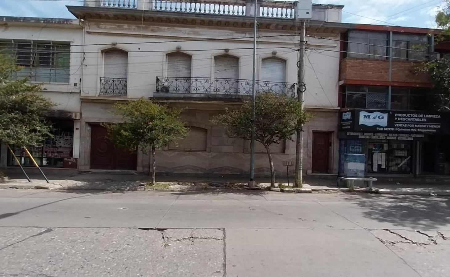 AV. REVOLUCION DE MAYO 1524